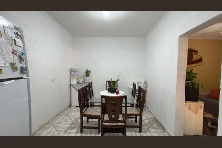Casa para alugar com 120m², 3 quartos e sem vaga