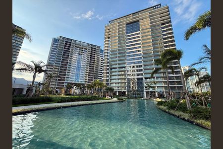 Apartamento à venda com 140m², 2 quartos e 1 vaga
