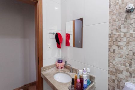 Casa de condomínio à venda com 110m², 3 quartos e 1 vaga Casa de condomínio à venda com 110m², 3 quartos e 1 vagaBanheiro social