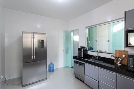 Casa de condomínio à venda com 110m², 3 quartos e 1 vaga Casa de condomínio à venda com 110m², 3 quartos e 1 vagaCozinha
