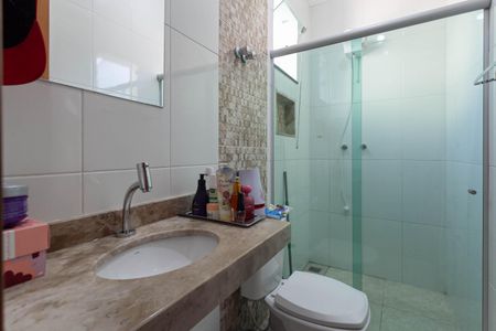 Casa de condomínio à venda com 110m², 3 quartos e 1 vaga Casa de condomínio à venda com 110m², 3 quartos e 1 vagaBanheiro social