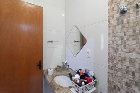 Casa de condomínio à venda com 110m², 3 quartos e 1 vaga Casa de condomínio à venda com 110m², 3 quartos e 1 vagaBanheiro da suíte