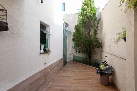 Casa de condomínio à venda com 110m², 3 quartos e 1 vaga Casa de condomínio à venda com 110m², 3 quartos e 1 vagaQuintal