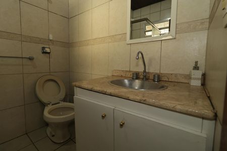Casa para alugar com 150m², 2 quartos e 3 vagasBanheiro