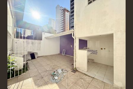 Casa para alugar com 173m², 4 quartos e 3 vagasQuintal