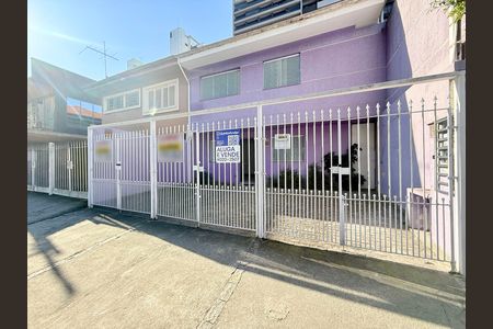 Casa para alugar com 173m², 4 quartos e 3 vagasFachada  