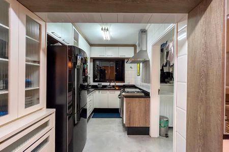 Apartamento para alugar com 100m², 3 quartos e 2 vagas Apartamento para alugar com 100m², 3 quartos e 2 vagasCozinha