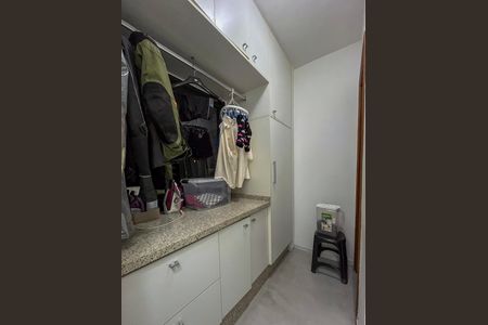 Apartamento para alugar com 100m², 3 quartos e 2 vagas Apartamento para alugar com 100m², 3 quartos e 2 vagasÁrea de Serviço