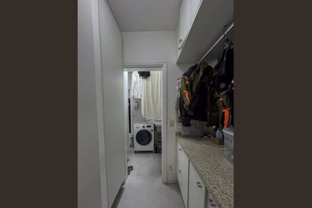 Apartamento para alugar com 100m², 3 quartos e 2 vagas Apartamento para alugar com 100m², 3 quartos e 2 vagasÁrea de Serviço
