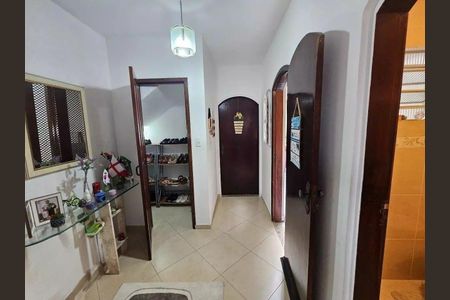 Casa à venda com 228m², 3 quartos e 6 vagas