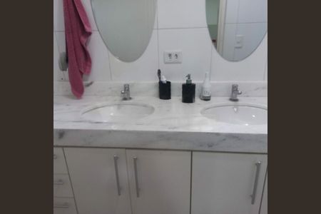 Casa à venda com 3 quartos, 119m² em Campo Grande, São Paulo