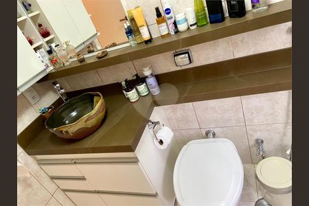 Apartamento à venda com 60m², 2 quartos e 1 vaga