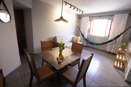 Apartamento para alugar com 60m², 2 quartos e 1 vaga