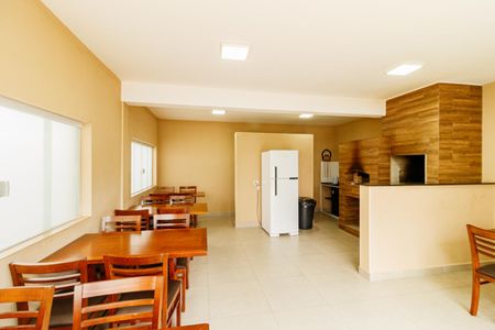 Apartamento à venda com 70m², 3 quartos e 1 vaga Apartamento à venda com 70m², 3 quartos e 1 vagaÁrea comum - Salão de festas