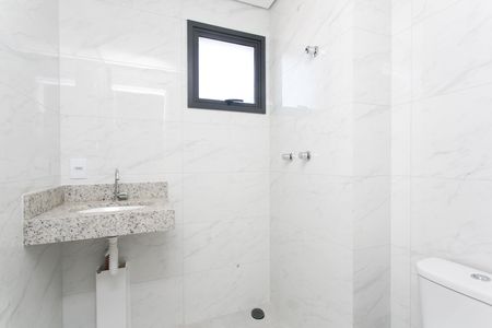 Apartamento à venda com 59m², 2 quartos e 1 vaga Apartamento à venda com 59m², 2 quartos e 1 vagaBanheiro
