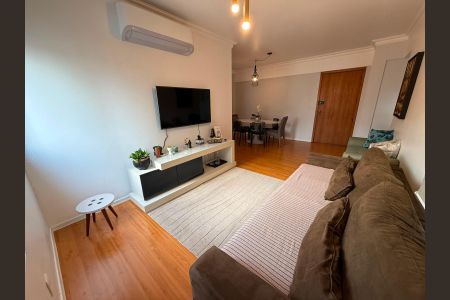 Apartamento para alugar com 72m², 2 quartos e 1 vaga Apartamento para alugar com 72m², 2 quartos e 1 vagaSala