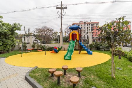 Apartamento para alugar com 55m², 2 quartos e 1 vaga Apartamento para alugar com 55m², 2 quartos e 1 vagaÁrea comum - Playground