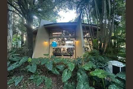 Apartamento à venda com 160m², 4 quartos e 2 vagas