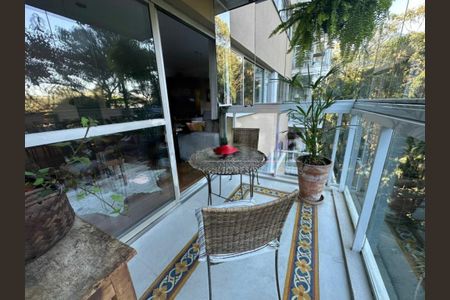 Apartamento à venda com 160m², 4 quartos e 2 vagas