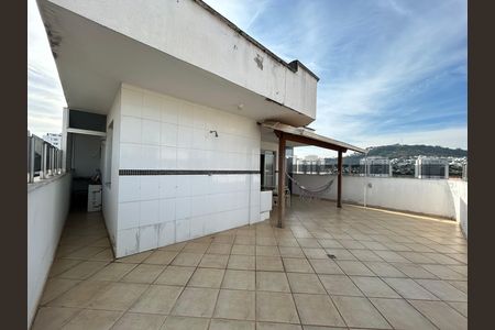 Apartamento para alugar com 110m², 3 quartos e 2 vagas