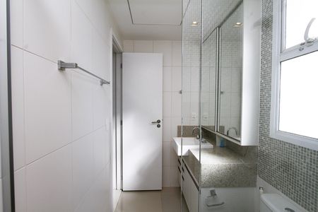 Apartamento à venda com 97m², 3 quartos e 2 vagasBanheiro Social