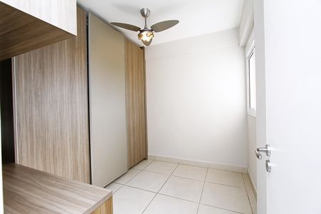 Apartamento à venda com 97m², 3 quartos e 2 vagasQuarto 2