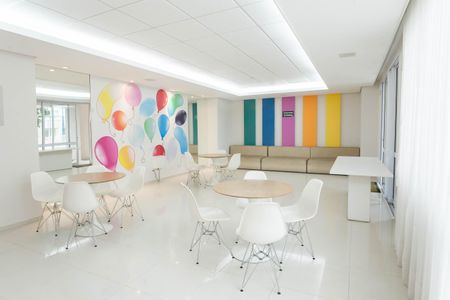 Apartamento à venda com 97m², 3 quartos e 2 vagas Apartamento à venda com 97m², 3 quartos e 2 vagasEspaço kids