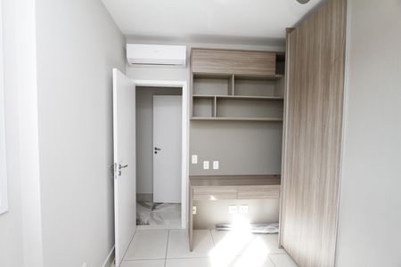 Apartamento à venda com 97m², 3 quartos e 2 vagasQuarto 2