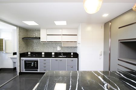 Apartamento à venda com 97m², 3 quartos e 2 vagasCozinha