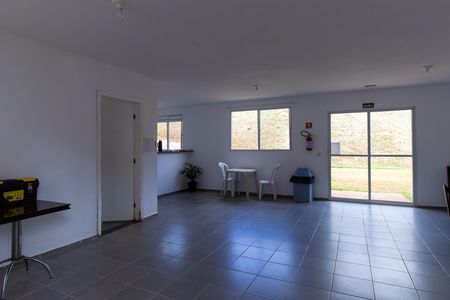 Apartamento para alugar com 49m², 2 quartos e 1 vaga Apartamento para alugar com 49m², 2 quartos e 1 vagaÁrea comum - Salão de festas