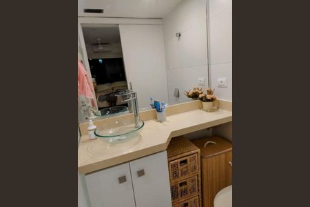 Apartamento à venda com 64m², 2 quartos e 1 vaga
