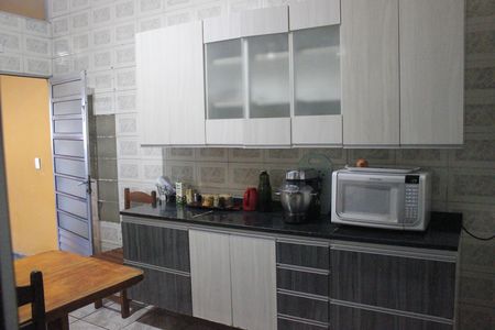 Casa à venda com 250m², 10 quartos e 5 vagasCozinha 