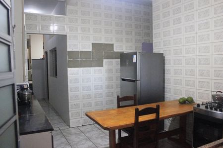 Casa à venda com 250m², 10 quartos e 5 vagasCozinha 