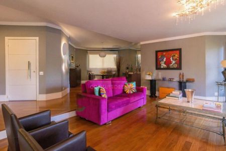 Apartamento à venda com 4 quartos, 245m² em Real Parque, São Paulo