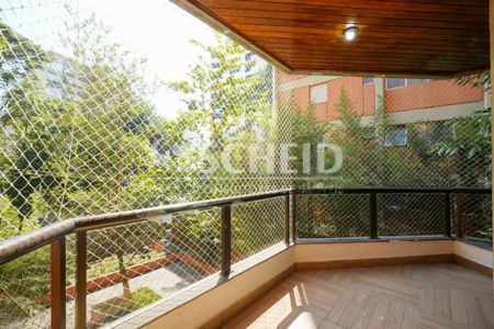 Apartamento à venda com 245m², 4 quartos e 3 vagas