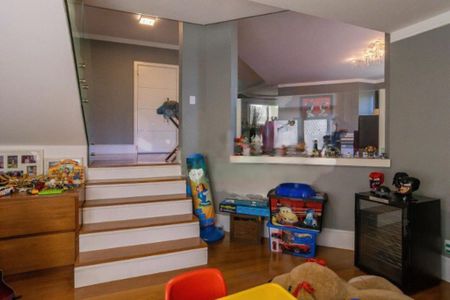 Apartamento à venda com 245m², 4 quartos e 3 vagas