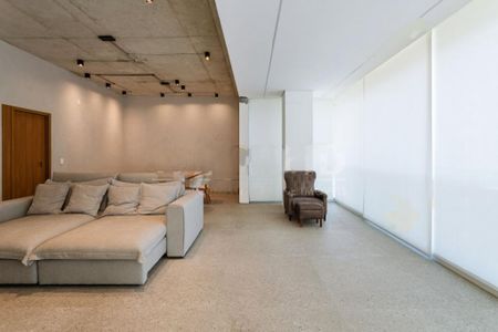 Apartamento à venda com 181m², 3 quartos e 3 vagas