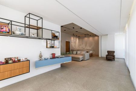 Apartamento à venda com 3 quartos, 181m² em Vila Nova Conceição, São Paulo