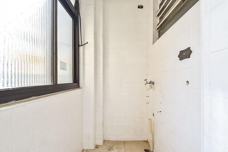 Apartamento para alugar com 56m², 2 quartos e sem vaga Apartamento para alugar com 56m², 2 quartos e sem vagaÁrea de serviço