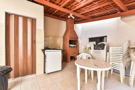 Apartamento para alugar com 56m², 2 quartos e sem vaga Apartamento para alugar com 56m², 2 quartos e sem vagaÁrea comum - Churrasqueira