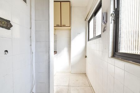 Apartamento para alugar com 56m², 2 quartos e sem vaga Apartamento para alugar com 56m², 2 quartos e sem vagaÁrea de serviço