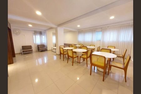 Apartamento à venda com 2 quartos, 51m² em Jardim Roberto, Osasco