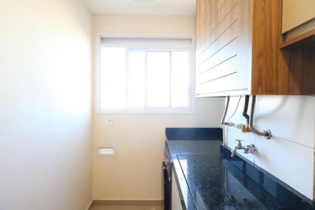 Apartamento à venda com 45m², 2 quartos e 1 vaga Apartamento à venda com 45m², 2 quartos e 1 vagaÁrea de Serviço