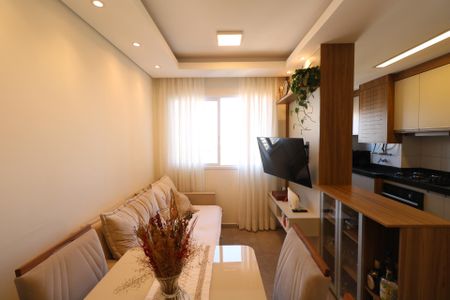 Apartamento à venda com 45m², 2 quartos e 1 vaga Apartamento à venda com 45m², 2 quartos e 1 vagaSala