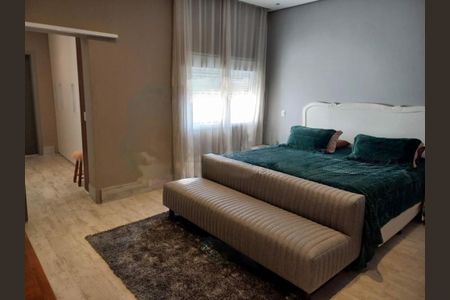 Casa à venda com 3 quartos, 255m² em Vila Cordeiro, São Paulo