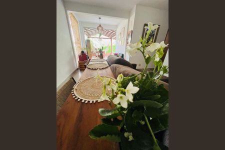 Apartamento à venda com 3 quartos, 220m² em Castelo, Belo Horizonte