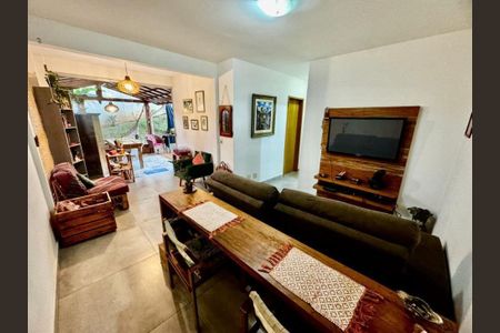 Apartamento à venda com 3 quartos, 220m² em Castelo, Belo Horizonte