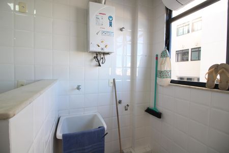 Apartamento para alugar com 117m², 2 quartos e 1 vagaÁrea de Serviço