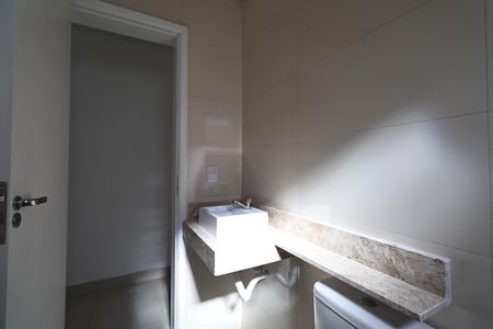 Apartamento à venda com 136m², 3 quartos e 2 vagas Apartamento à venda com 136m², 3 quartos e 2 vagasBanheiro