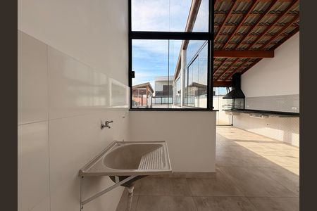 Apartamento à venda com 136m², 3 quartos e 2 vagas Apartamento à venda com 136m², 3 quartos e 2 vagasLavanderia